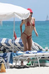 Emily Ratajkowski in a Bikini - Beach in Miami 05/08/2023