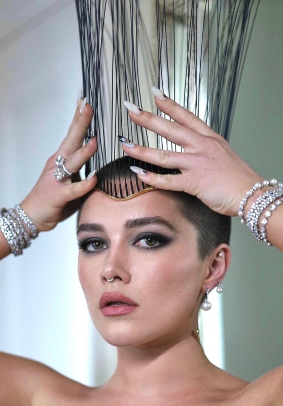 Florence Pugh - Portrait for the Met Gala May 2023 (+1)