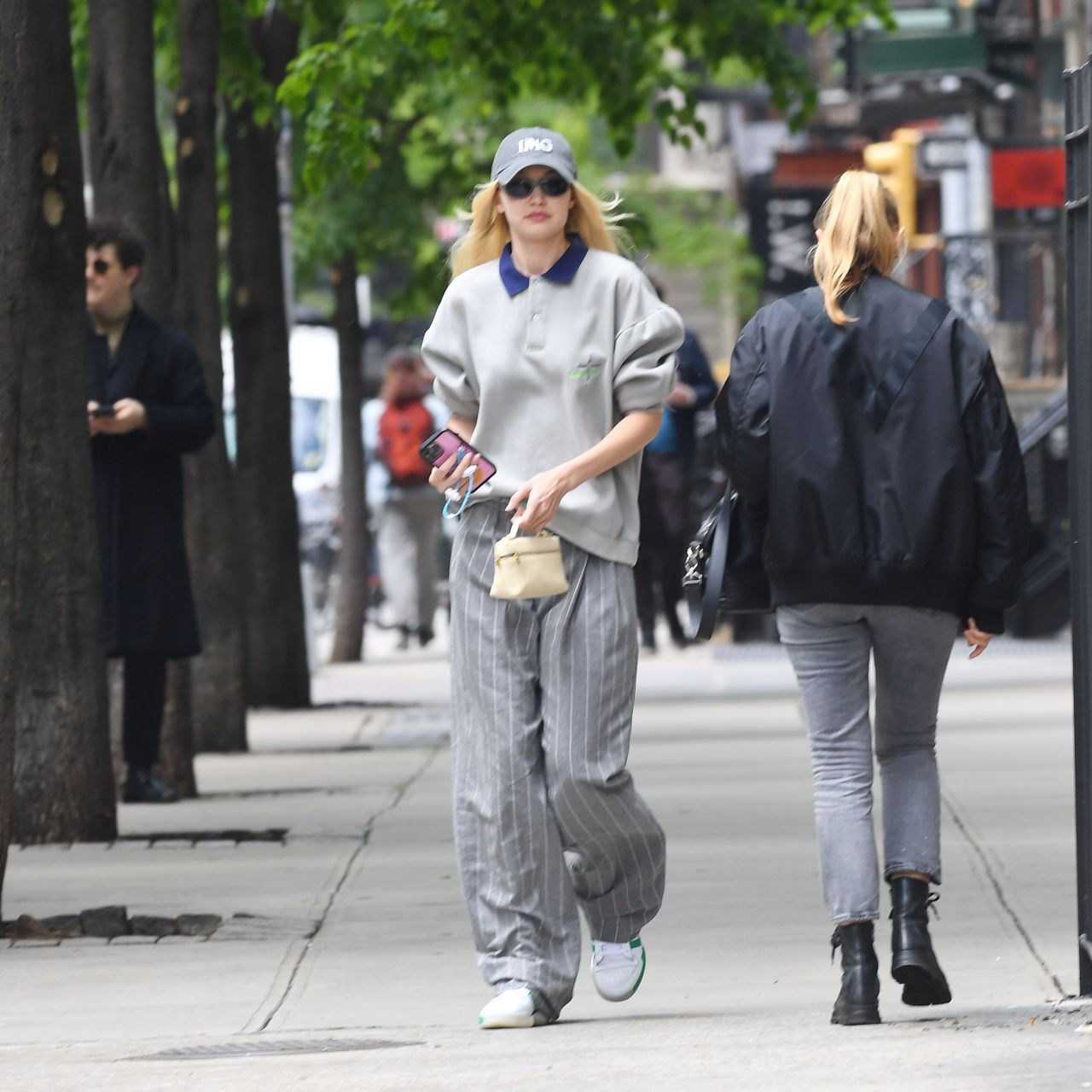 Gigi Hadid Street Style - New York 05/05/2023 • CelebMafia
