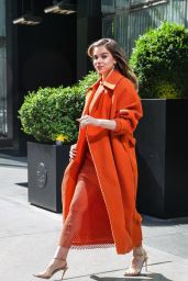Hailee Steinfeld in a Colorful Bright Orange Ensemble in New York 05/25/2023
