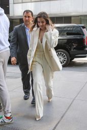 Hailee Steinfeld - Out in New York 05/25/2023