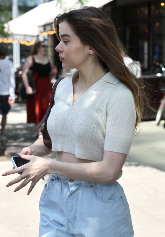 Hailee Steinfeld - Out in New York 05/27/2023