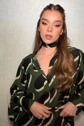 Hailee Steinfeld - Portraits for the "Spider-Man: Across the Spider-Verse" Photocall May 2023