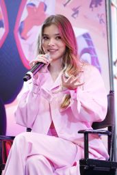 Hailee Steinfeld - "Spider-Man: Across the Spider-Verse" Event in Doral 05/16/2023