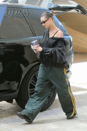 Hailey Rhode Bieber - Out in Beverly Hills 05/02/2023