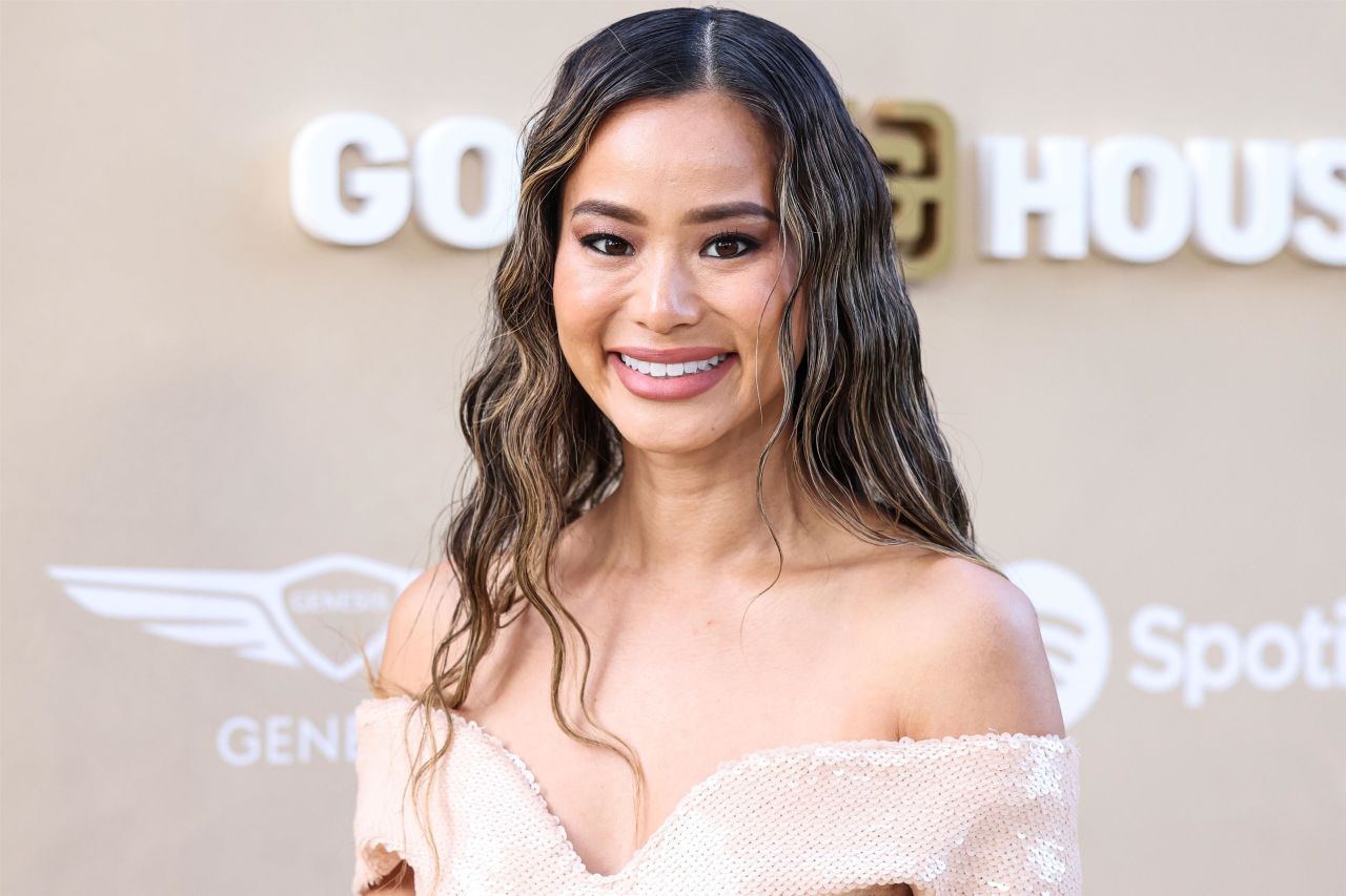 Jamie Chung – Gold Gala: Gold Bridge in Los Angeles 05/06/2023 • CelebMafia