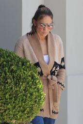 Jennifer Lopez in Casual Outfit in West Hollywood 05/27/2023