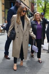 Jennifer Lopez - Out in New York 05/03/2023