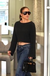 Jennifer Lopez - Westfield Mall in Beverly Hills 05/13/2023