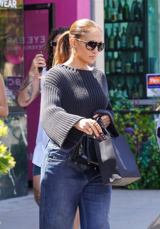 Jennifer Lopez - Westfield Mall in Beverly Hills 05/13/2023 • CelebMafia