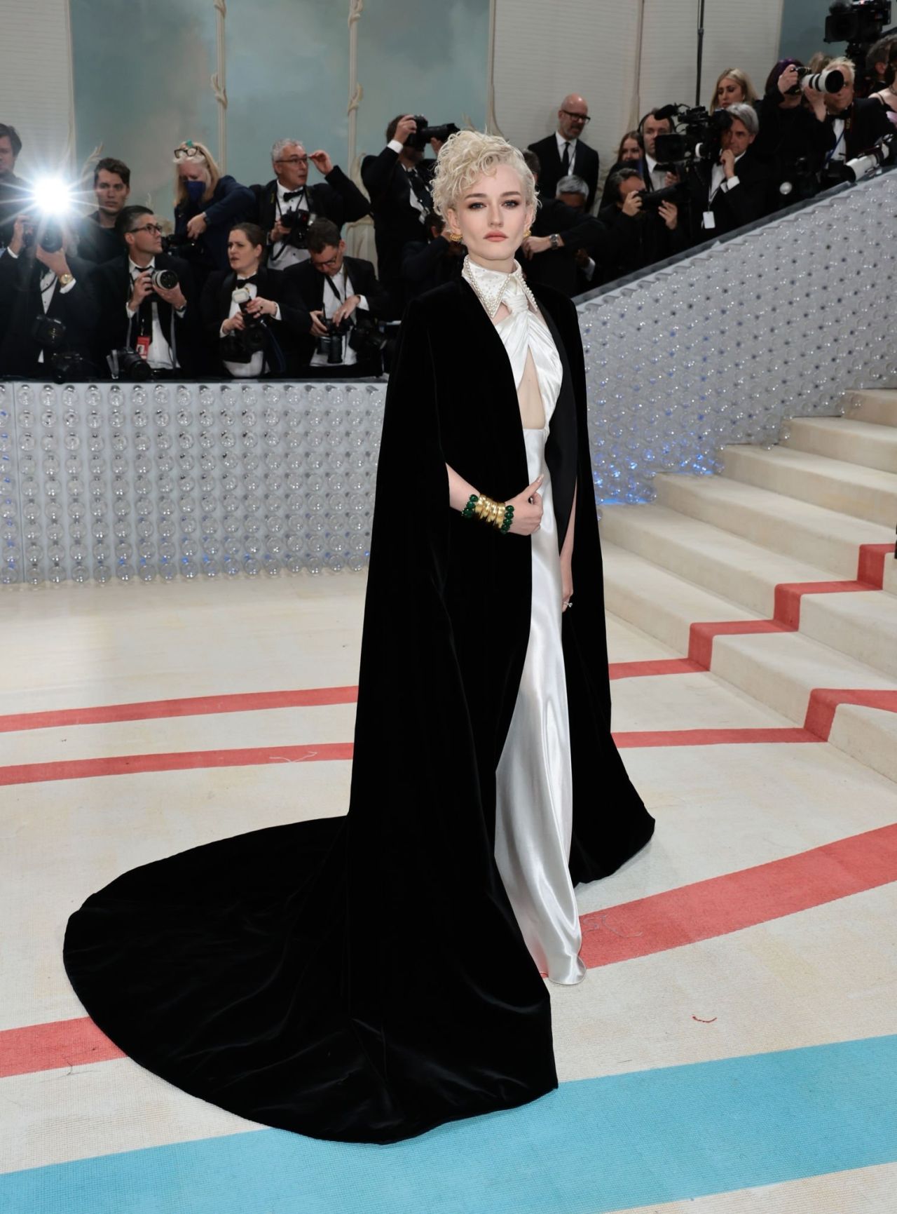 Julia Garner Met Gala 2023 • CelebMafia