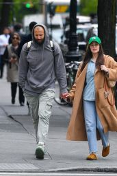 Kacey Musgraves - Shopping in New York 05/02/2023