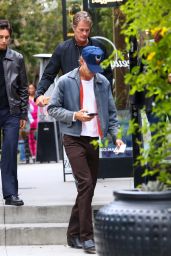 Kaia Gerber and Austin Butler With Cindy Crawford and Rande Gerber in Los Angeles 05/25/2023