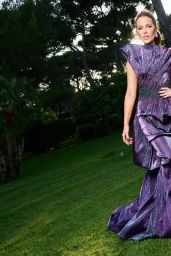Kate Beckinsale – amfAR Gala Cannes Portraits May 2023