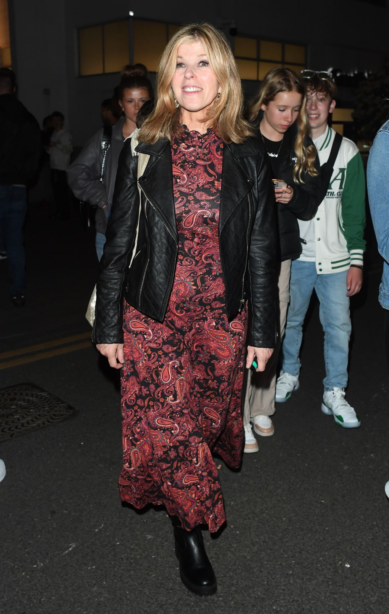 Kate Garraway - Leaving Wembley Arena 05/13/2023 • CelebMafia