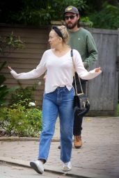 Kate Hudson - Out in Pacific Palisades 05/21/2023