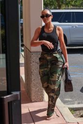 Kim Kardashian - Out in Thousand Oaks 05/12/2023