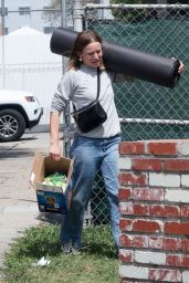 Kristen Bell Does Some Heavy Lifting - Los Angeles 05/15/2023