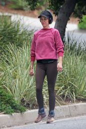 Kristen Wiig in Casual Outfit in Pasadena 05/10/2023