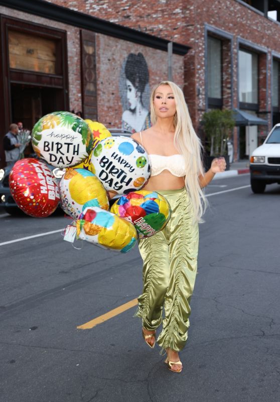 Lisa Opie - Celebrates Her Birthday in Los Angeles 05/09/2023