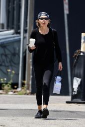 Lisa Rinna - Leaving the Dr. Barbara Sturm Store in Los Angeles 05/07/2023