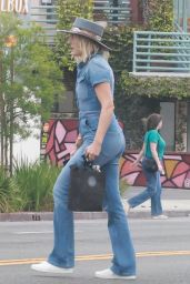Malin Akerman - Shopping in Los Feliz 05/29/2023