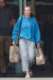 Melissa Cohen - Shopping at Whole Foods in Malibu 05/16/2023