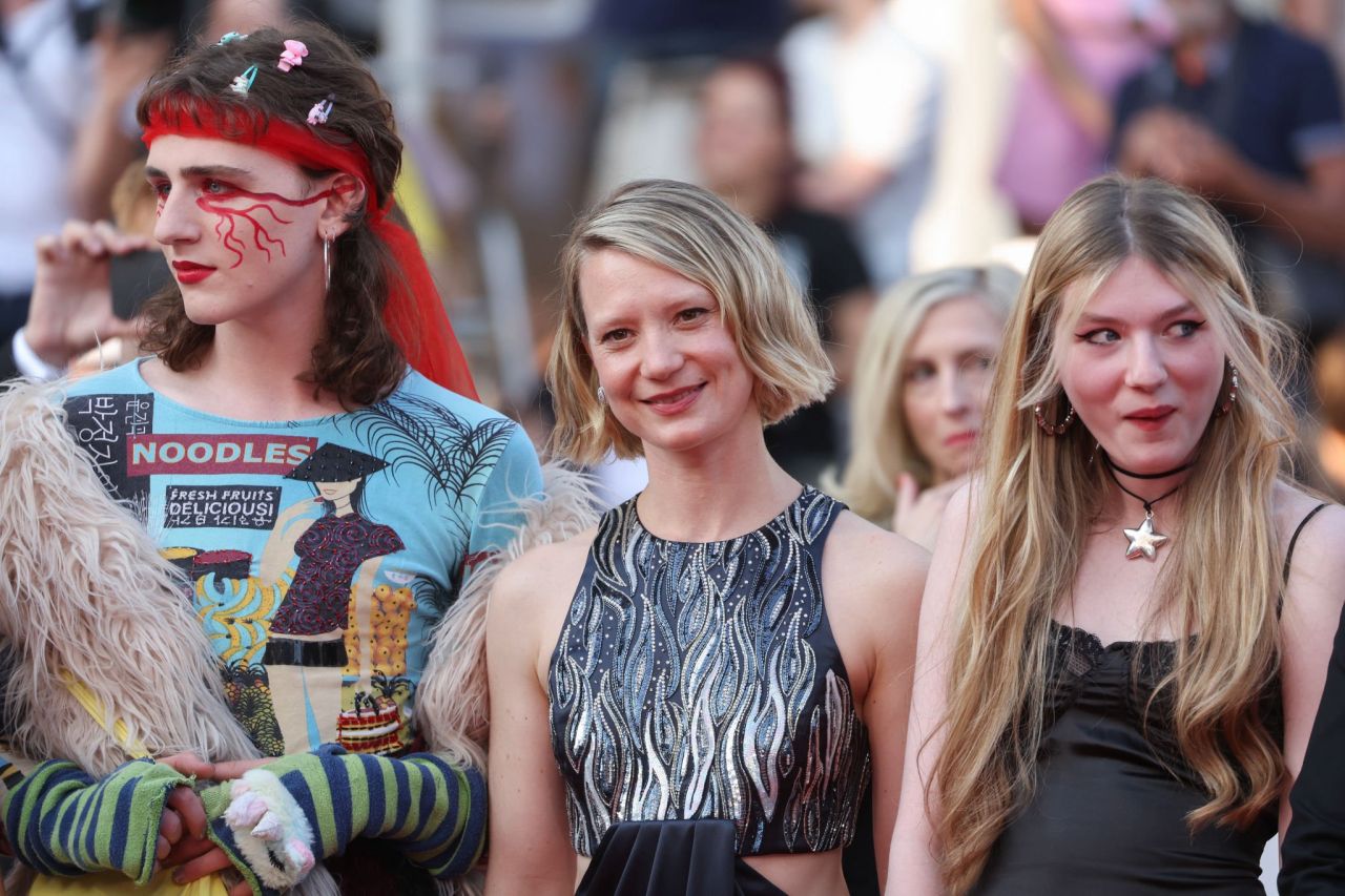 Mia Wasikowska – “Club Zero” Red Carpet at Cannes Film Festival 05/22