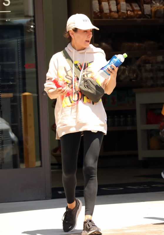 Mila Kunis - Shopping in Los Angeles 05/17/2023