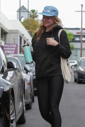 Olivia Wilde ion Workout Outfit in Los Angeles 05/30/2023