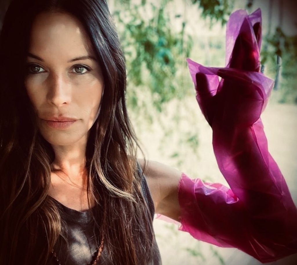 Rhona Mitra 05/12/2023 • CelebMafia