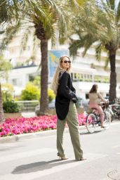 Romee Strijd Street Style - Cannes 05/17/2023
