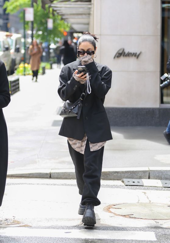 Vanessa Hudgens - Out in New York 05/02/2023
