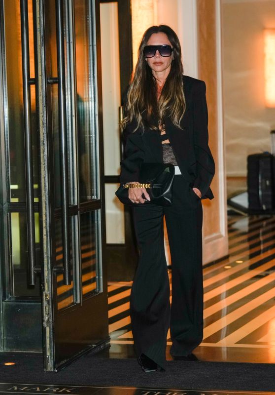 Victoria Beckham - Out in New York 05/19/2023