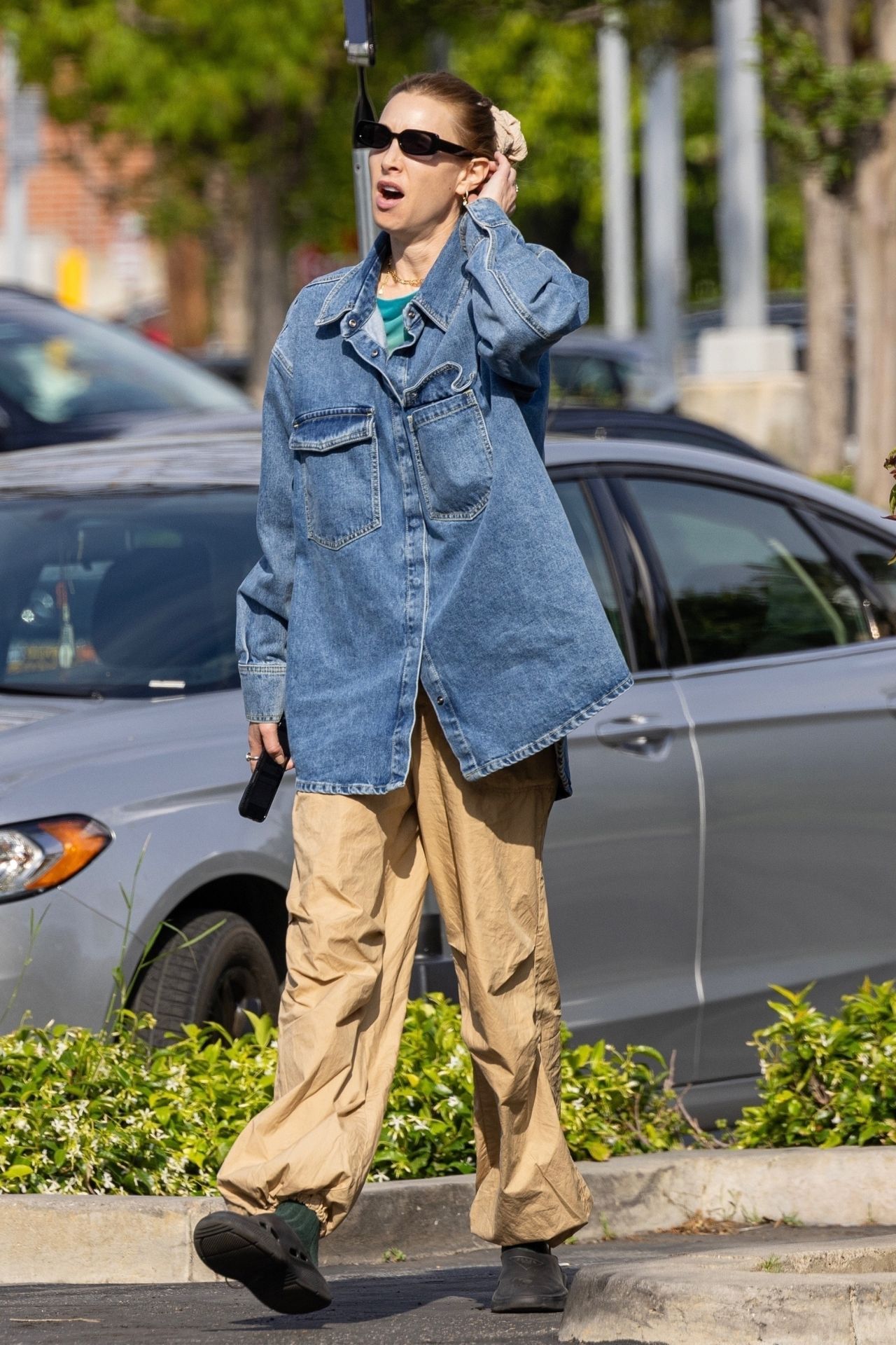 Whitney Port - Strolls in Studio City 05/09/2023 • CelebMafia