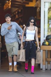 Amelia Hamlin - Shopping For Groceries at Bristol Farms in LA 06/03/2023