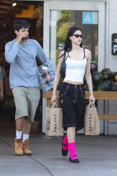 Amelia Hamlin - Shopping For Groceries at Bristol Farms in LA 06/03/2023