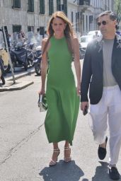 Anna Dello Russo - Arrives at the Giorgio Armani Fashion Show in Milan 06/19/2023