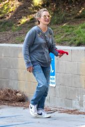 Becki Newton at the Park in Los Feliz 06/24/2023