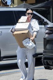 Breana Tiesi in Comfy Gray Sweats and Prada Slippers at a UPS Store in Calabasas 06/20/2023