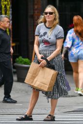 Chloe Sevigny - Shopping in New York 06/21/2023