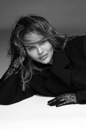 Chrissy Teigen Outfit June 2023 (I)