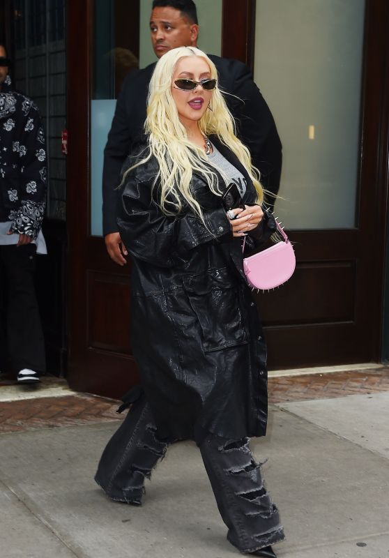 Christina Aguilera - Out in NYC 06/22/2023 • CelebMafia