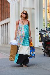 Claire Danes - Shopping in New York 06/13/2023