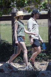 Elizabeth Olsen - Hike in Los Angeles 06/25/2023