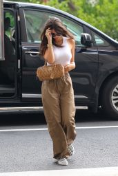 Emily Ratajkowski - Arriving at Her Podcast Show High Low With EmRata in NYC 06/28/2023