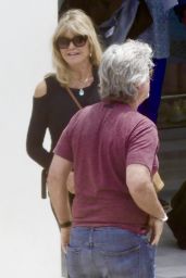 Goldie Hawn and Kurt Russell - Arrive in Skiathos 06/22/2023