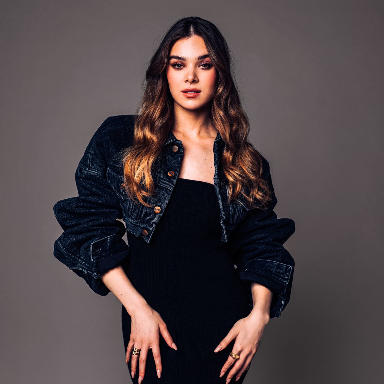 Hailee Steinfeld - Buzzfeed May 2023 • CelebMafia