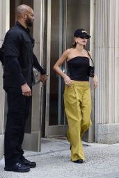 Hailey Rhode Bieber - Out in New York City 05/15/2023