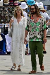 Heidi Klum - Makes a Stylish Statement in Venice 06/23/2023